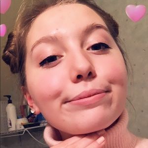 Meet your Posher, Cassie